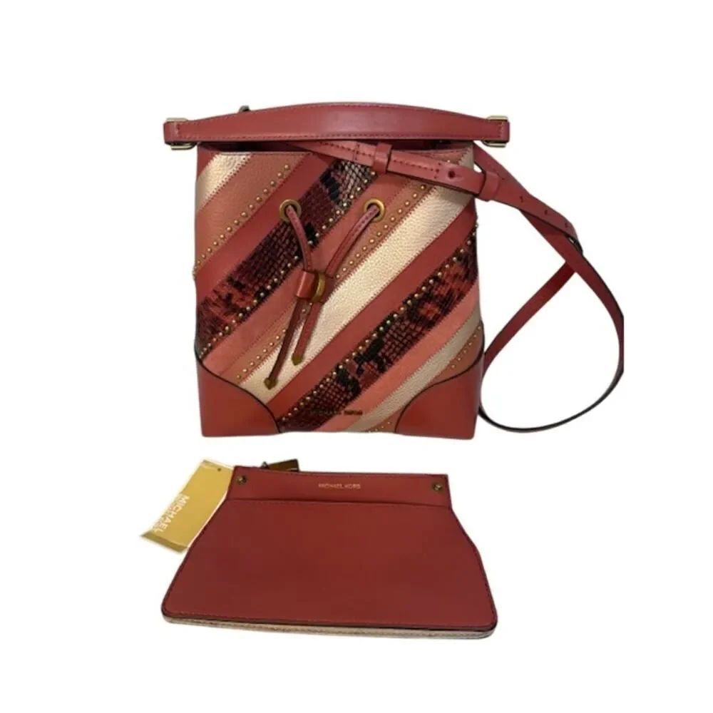 NWT Michael Kors Mercer Gallery Medium Leather Convertible Bucket Bag Crossbody